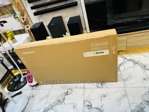 Bu8000 55”UHD Smart Samsung Crystal Display Tv