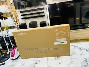 Ultra Fast Smart Samsung 55”Au7000 Tv  UHD