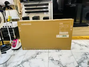 Ultra Fast Smart Samsung 55”Au7000 Tv  UHD