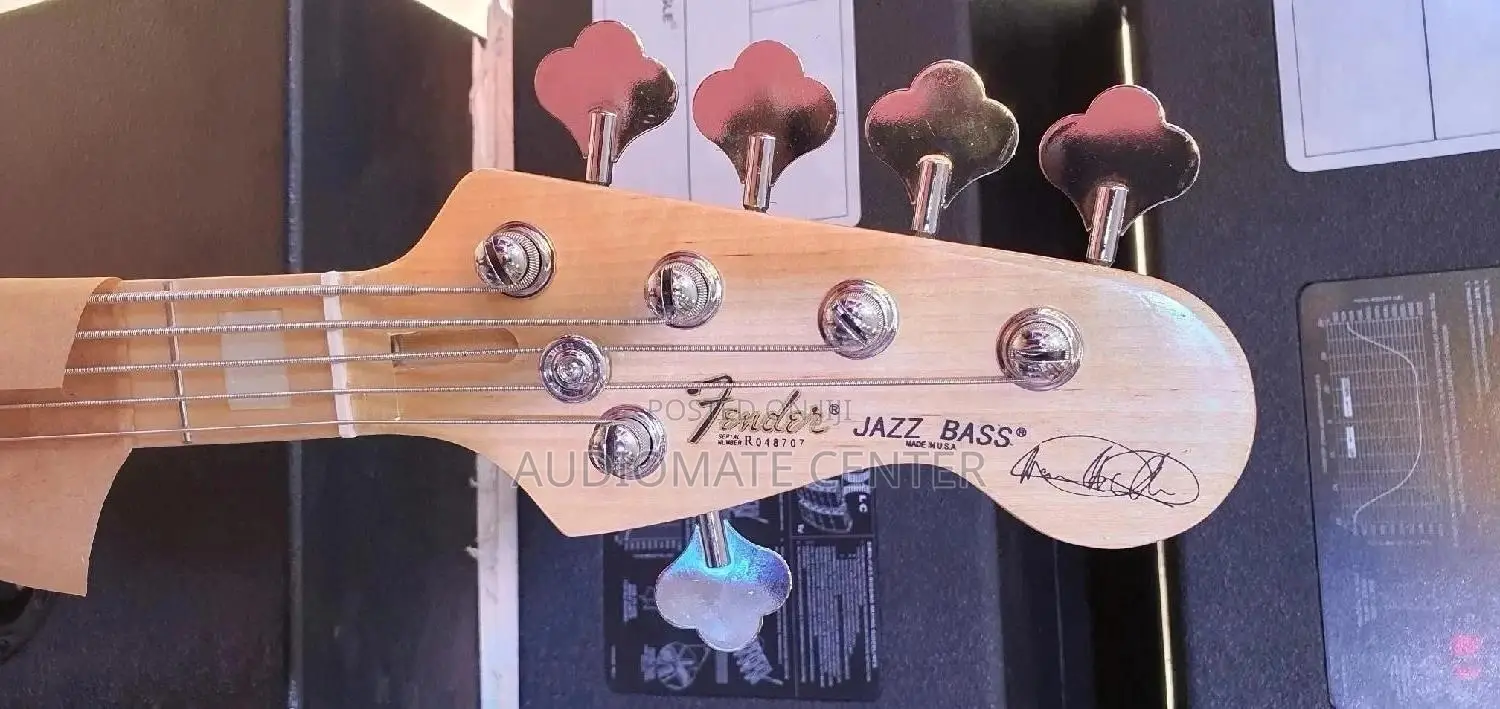 Fender Jazz Bass Guiter