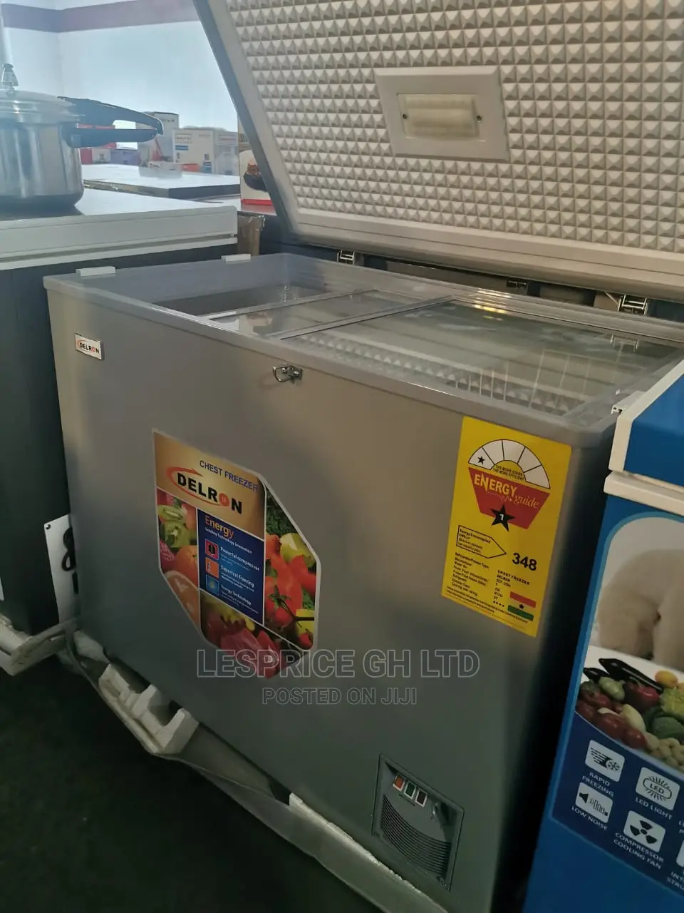Requisite Delron Chest Freezer 258L