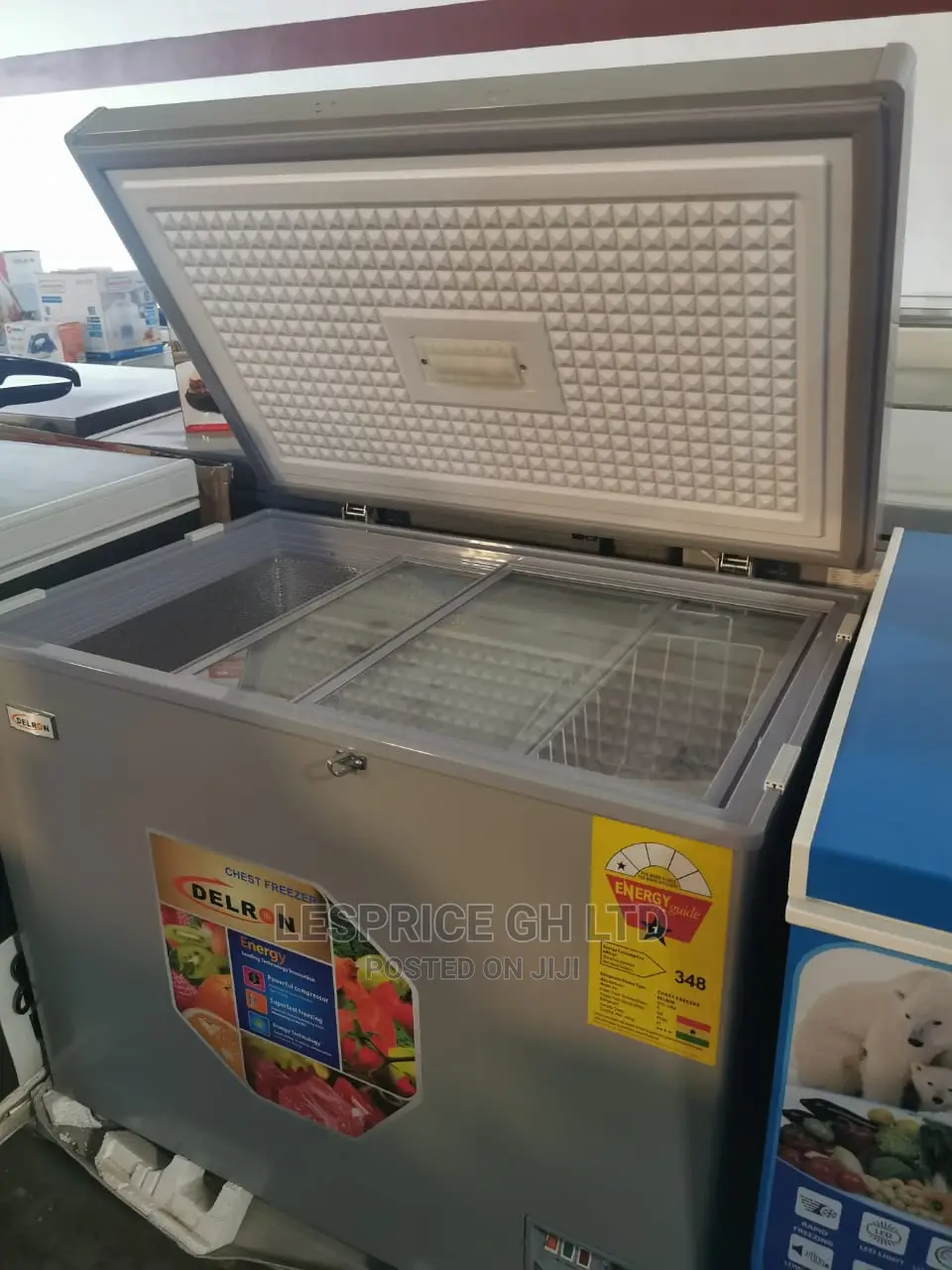 Affordable Delron Chest Freezer 258L