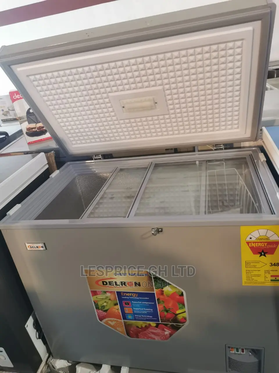 Super Awesome Delron Chest Freezer 258L
