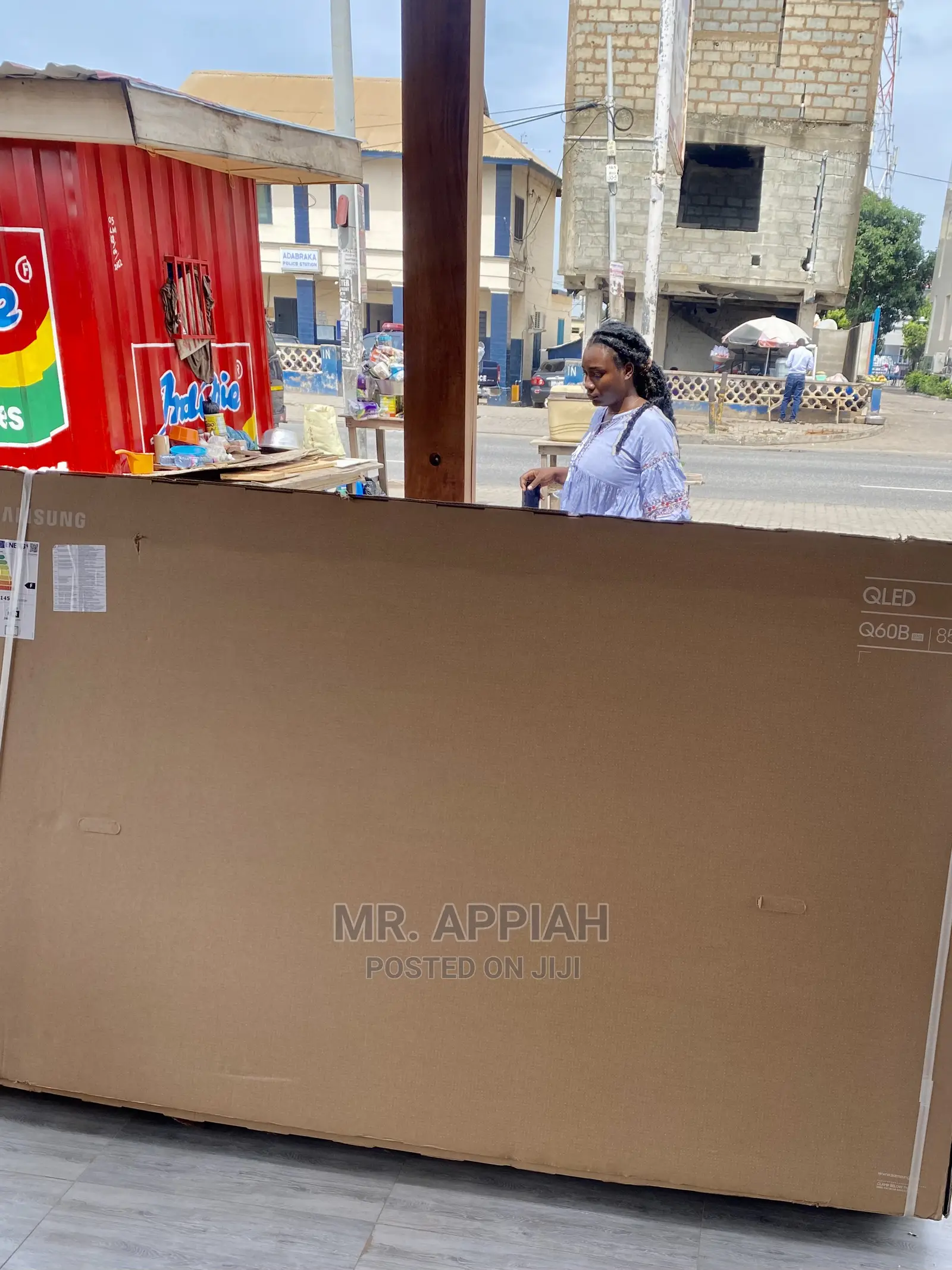 Durable and Affordable Samsung 85Q60B QLED Tv +Soundbar.