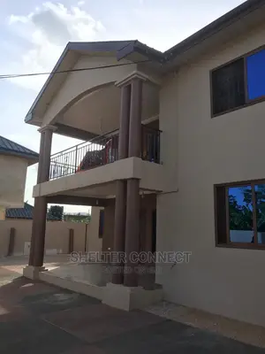 5bdrm Duplex in Adenta for sale