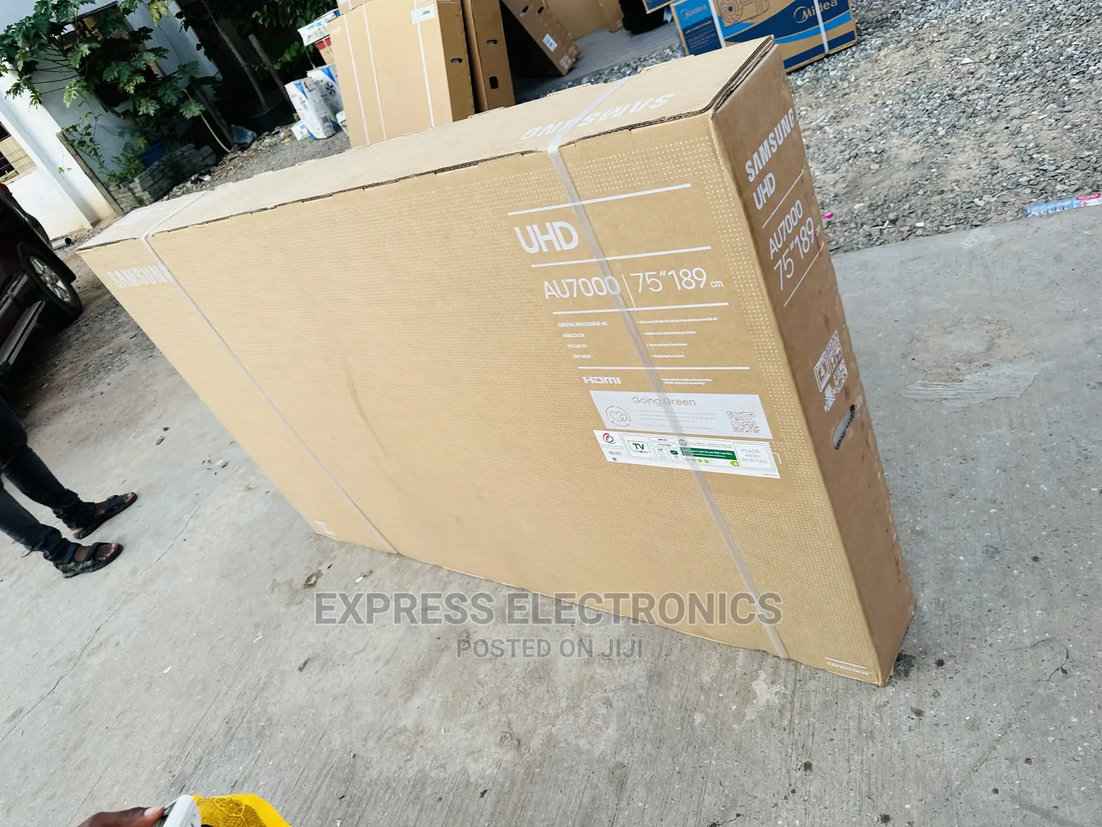 Samsung UHD Glossy Smart 75”Au7000 Tv Hub