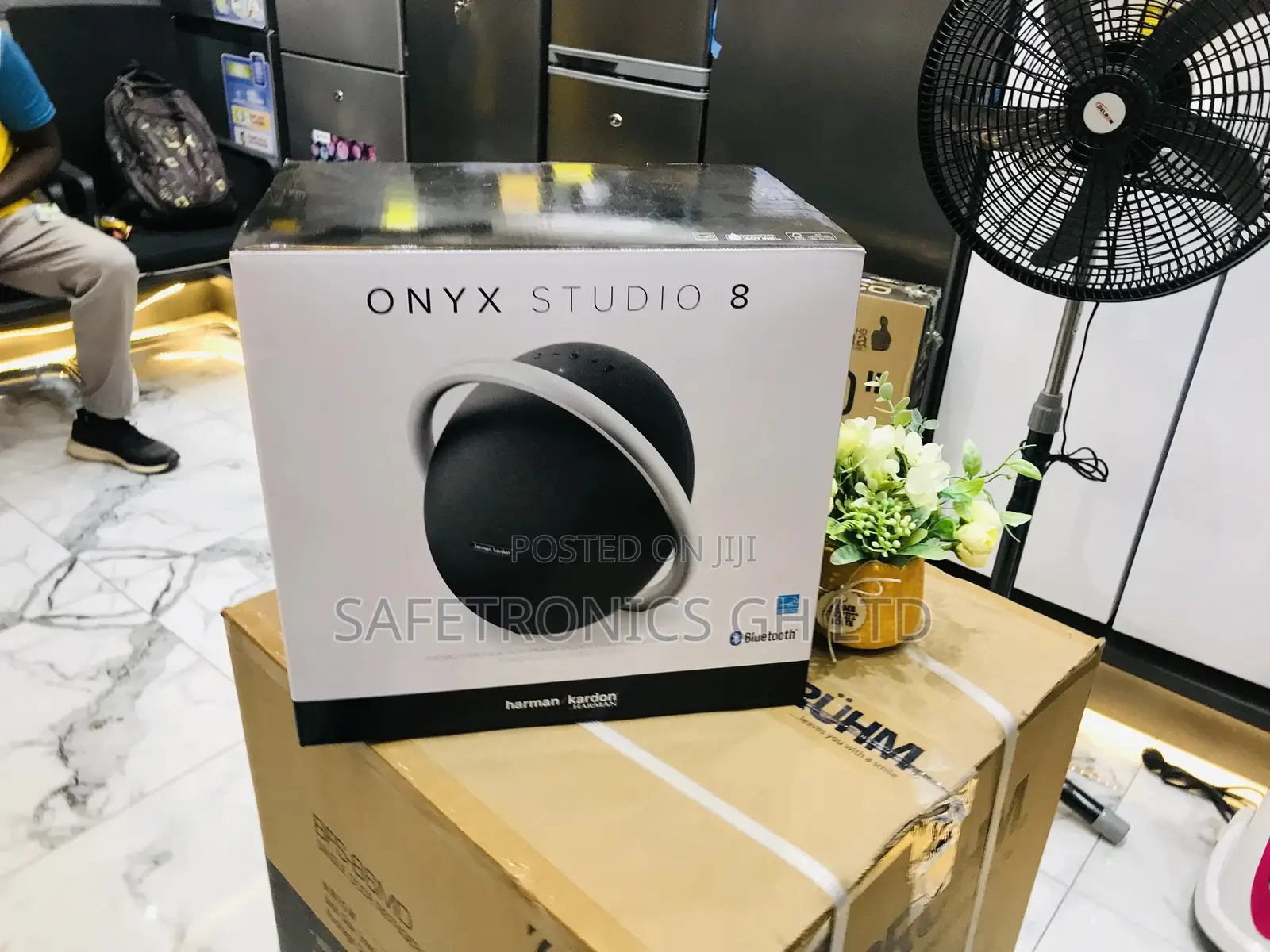 8 Studio Onyx Speaker Harman Kardon  Bluetooth