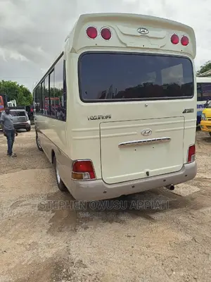 Hyundai County 2011 Grey