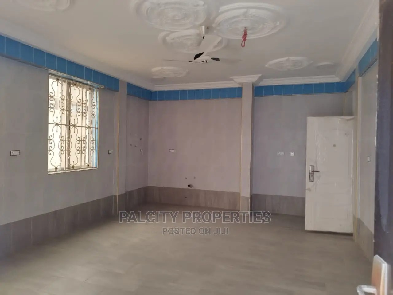8bdrm Mansion in Hilltop, Kumasi Metropolitan for sale