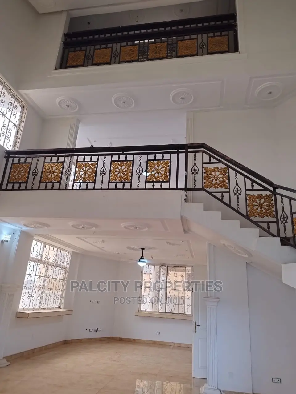 8bdrm Mansion in Hilltop, Kumasi Metropolitan for sale