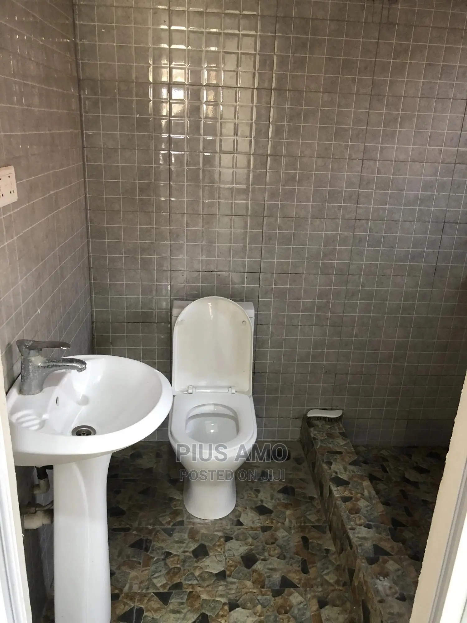 2bdrm Apartment in Teshie for rent