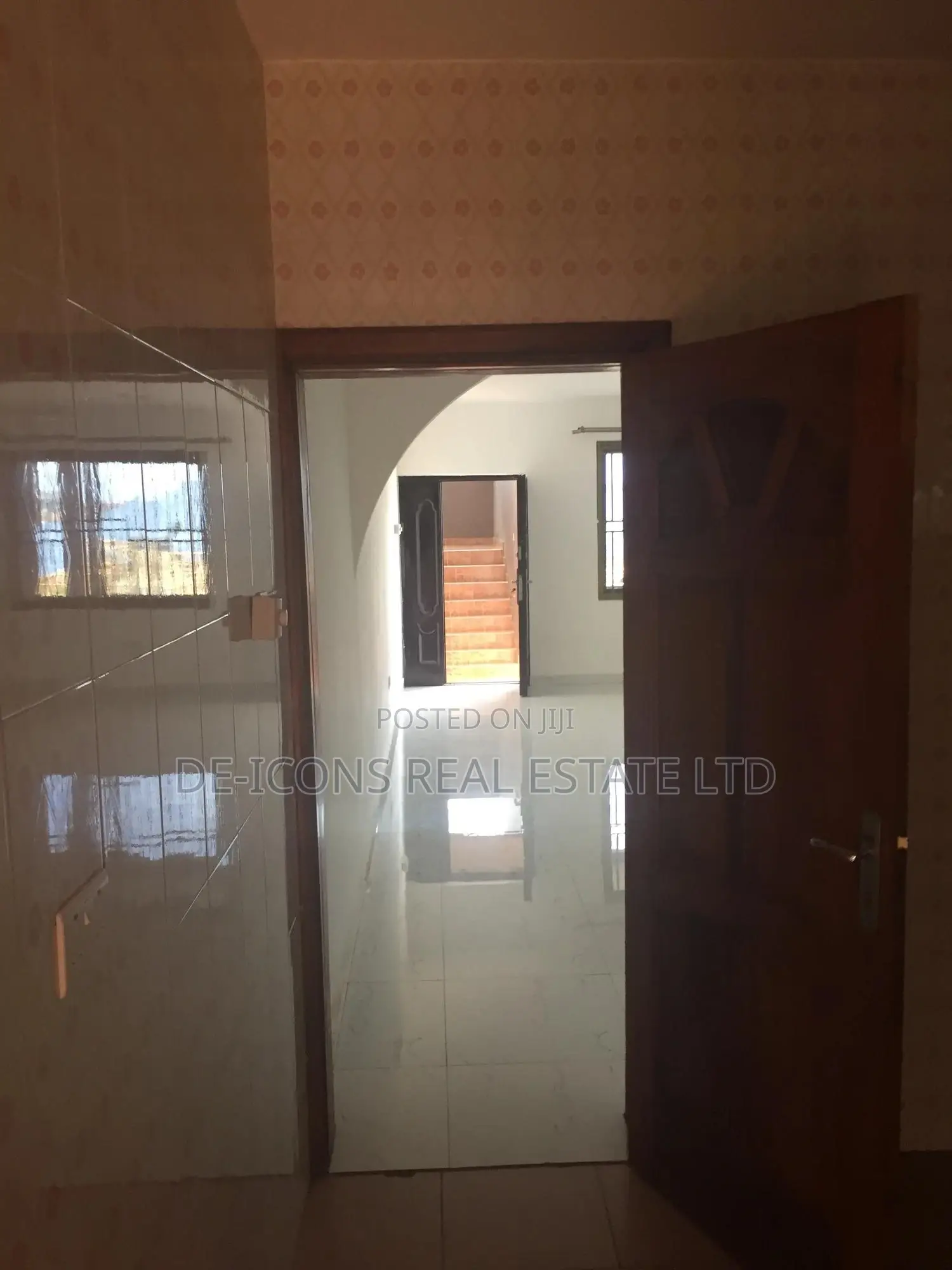 2bdrm Duplex in De-Icons Real, Ga South Municipal for rent