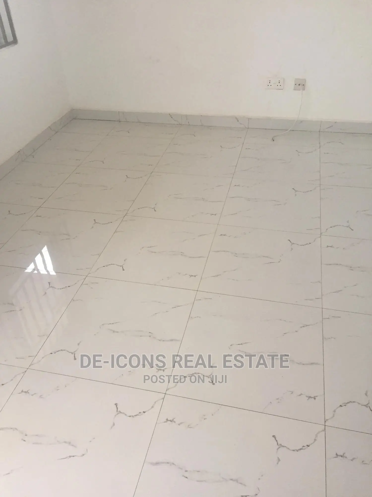 2bdrm Duplex in De-Icons Real, Ga South Municipal for rent