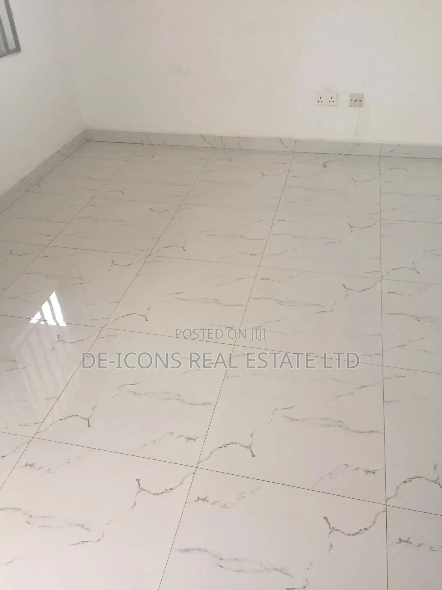 2bdrm Duplex in De-Icons Real, Ga South Municipal for rent