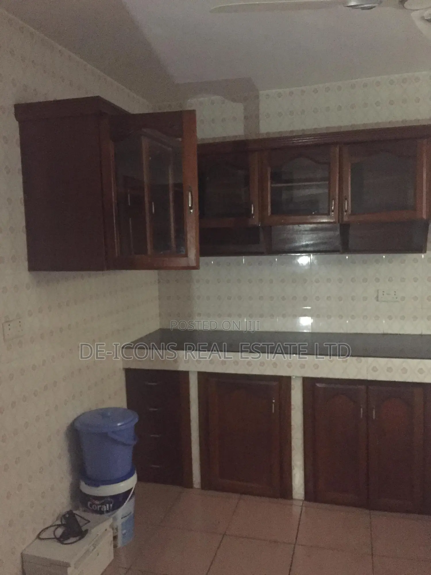 2bdrm Duplex in De-Icons Real, Ga South Municipal for rent