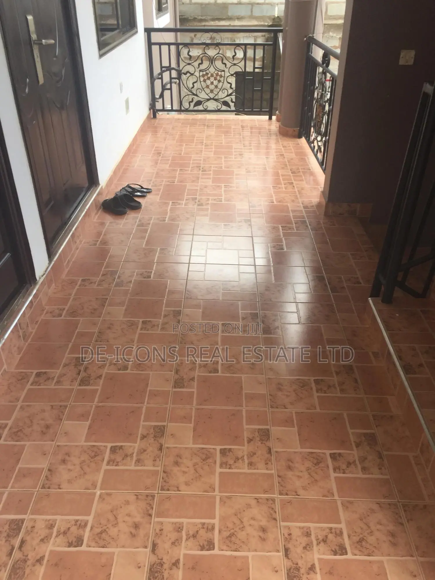 2bdrm Duplex in De-Icons Real, Ga South Municipal for rent