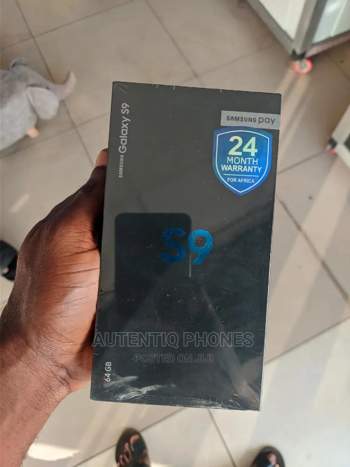 New Samsung Galaxy S9 64 GB Gray