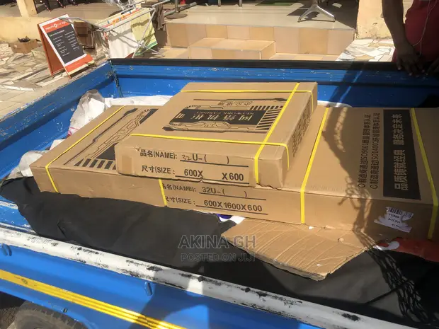 32u Network Cabinet 600x600 With Fan 4