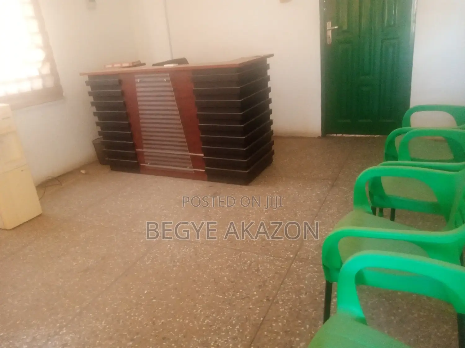 5bdrm House in Up Road Access Bank, East Legon for rent