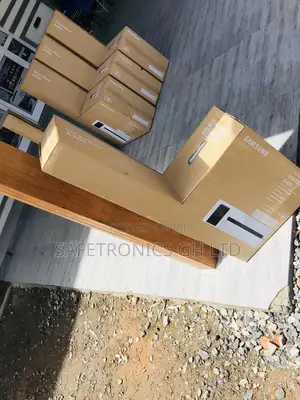 Bluetooth Soundbar HW-A450 Samsung 300W