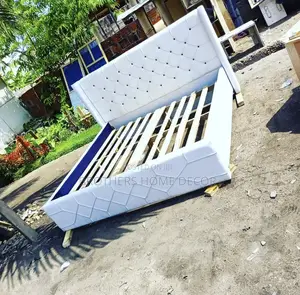 Photo - King Size Bed-Frame 82X75