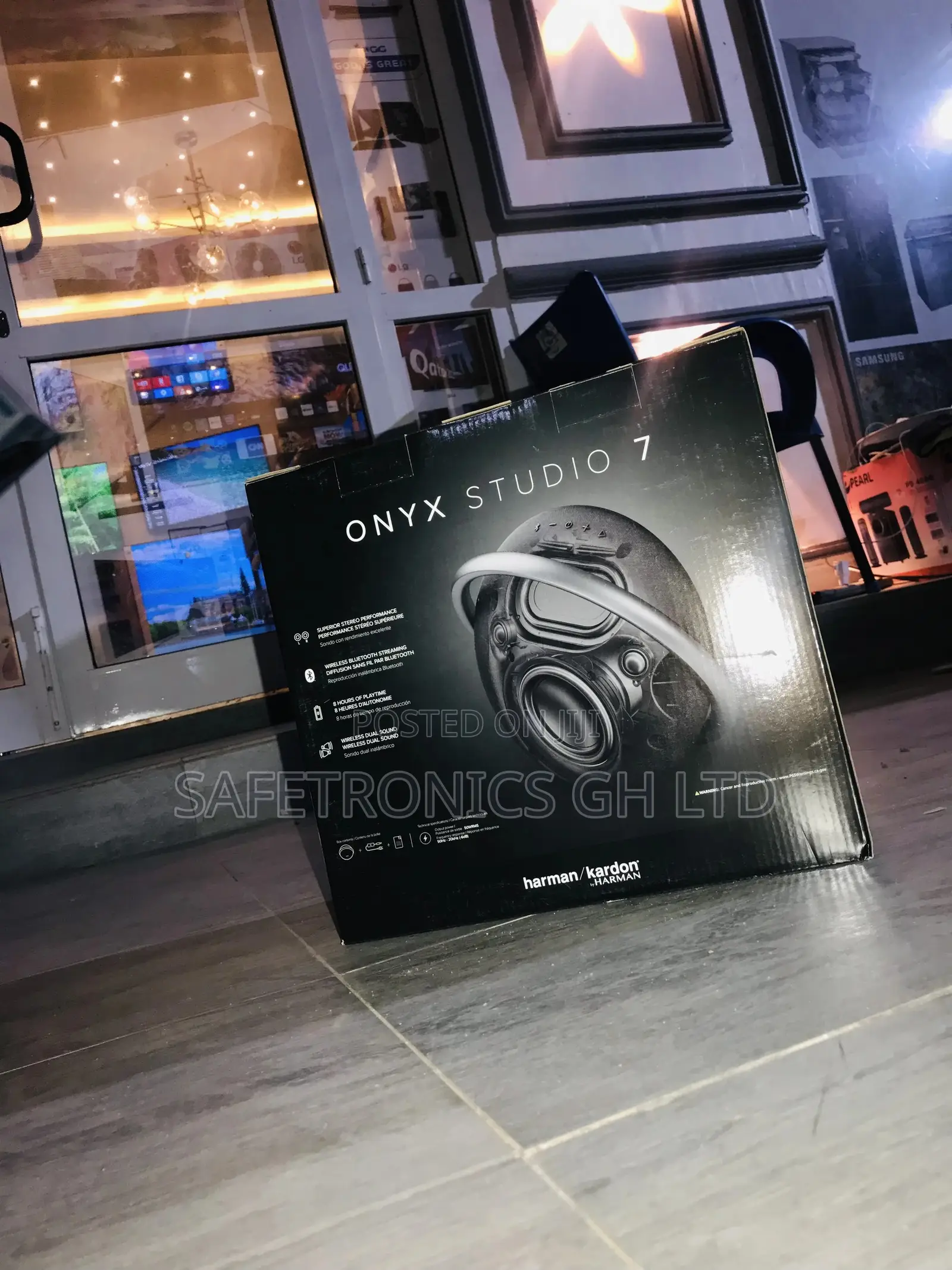 Potable Onyx Studio7 Bluetooth Harman Kardon Speaker