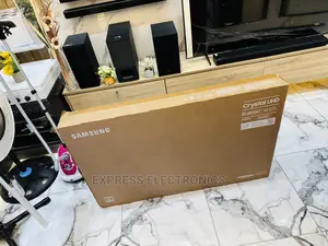UHD Series 8 2022 Model Samsung 50”Tv