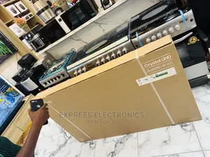 Series 8 2022 Model Samsung UHD Smart 65”