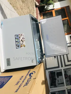 Chest Freezer PCF-240 Pearl 200liters Single Door ‍