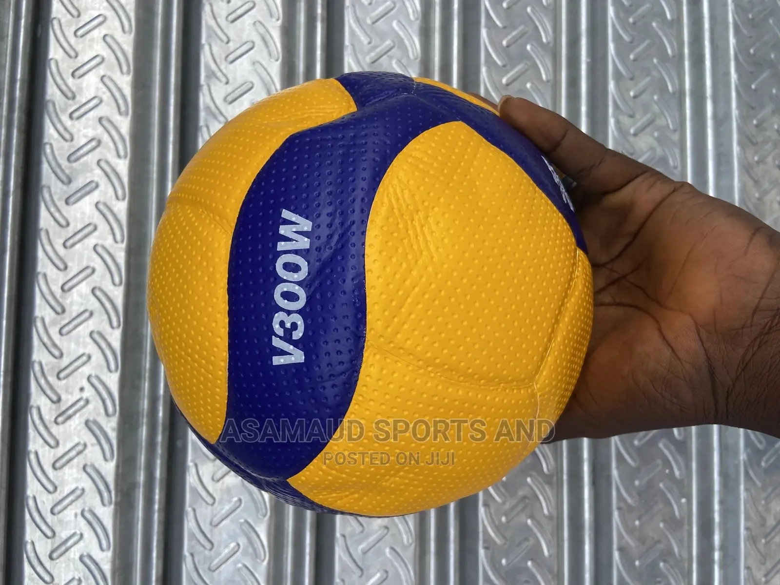 Original Standard Volleynet and Volleyball at Cool Price