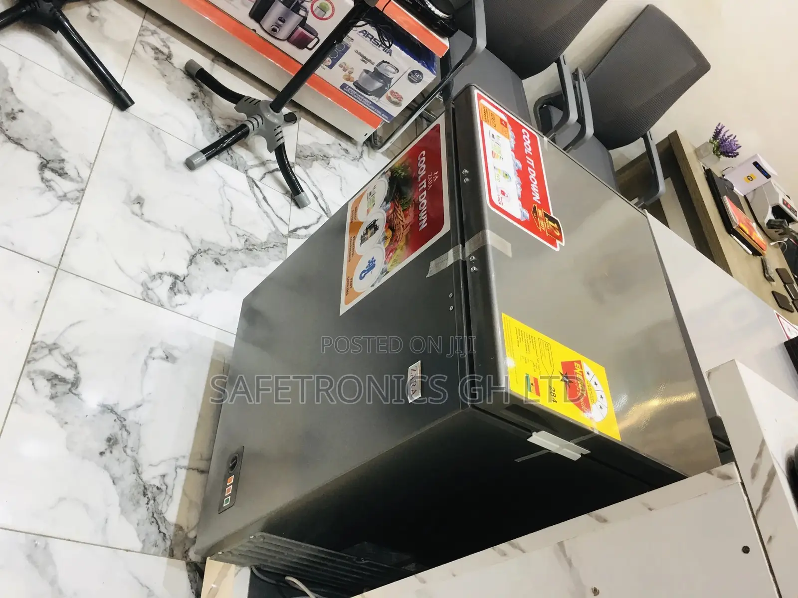 Defrosting Zara Chest Freezer Zara-260 200 Liters 