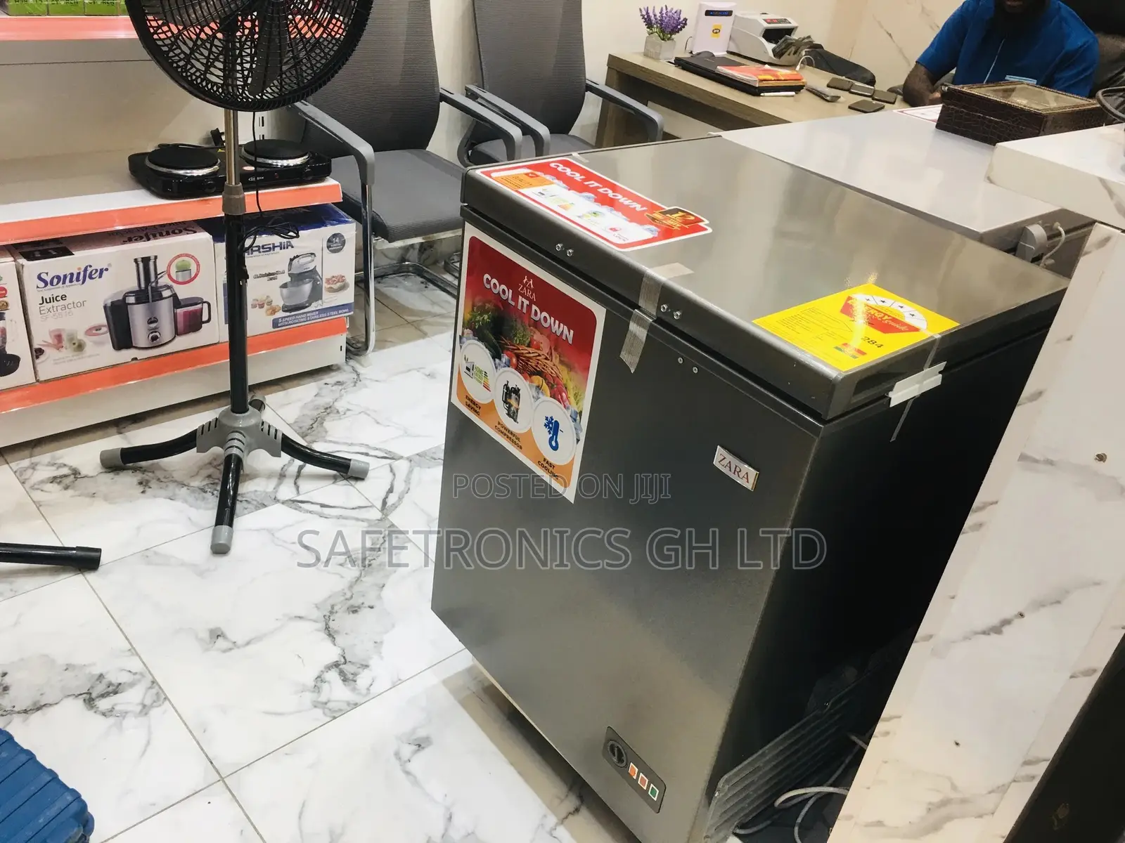 Zara Chest Freezer Coolest 200 Liters Zara-260 ‍
