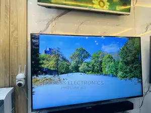 Glossy Black Slim LG Tv UHD 75”Nano75 Nanocell