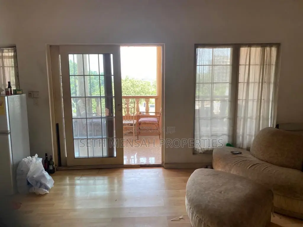 5bdrm House in Dzorwulu for sale
