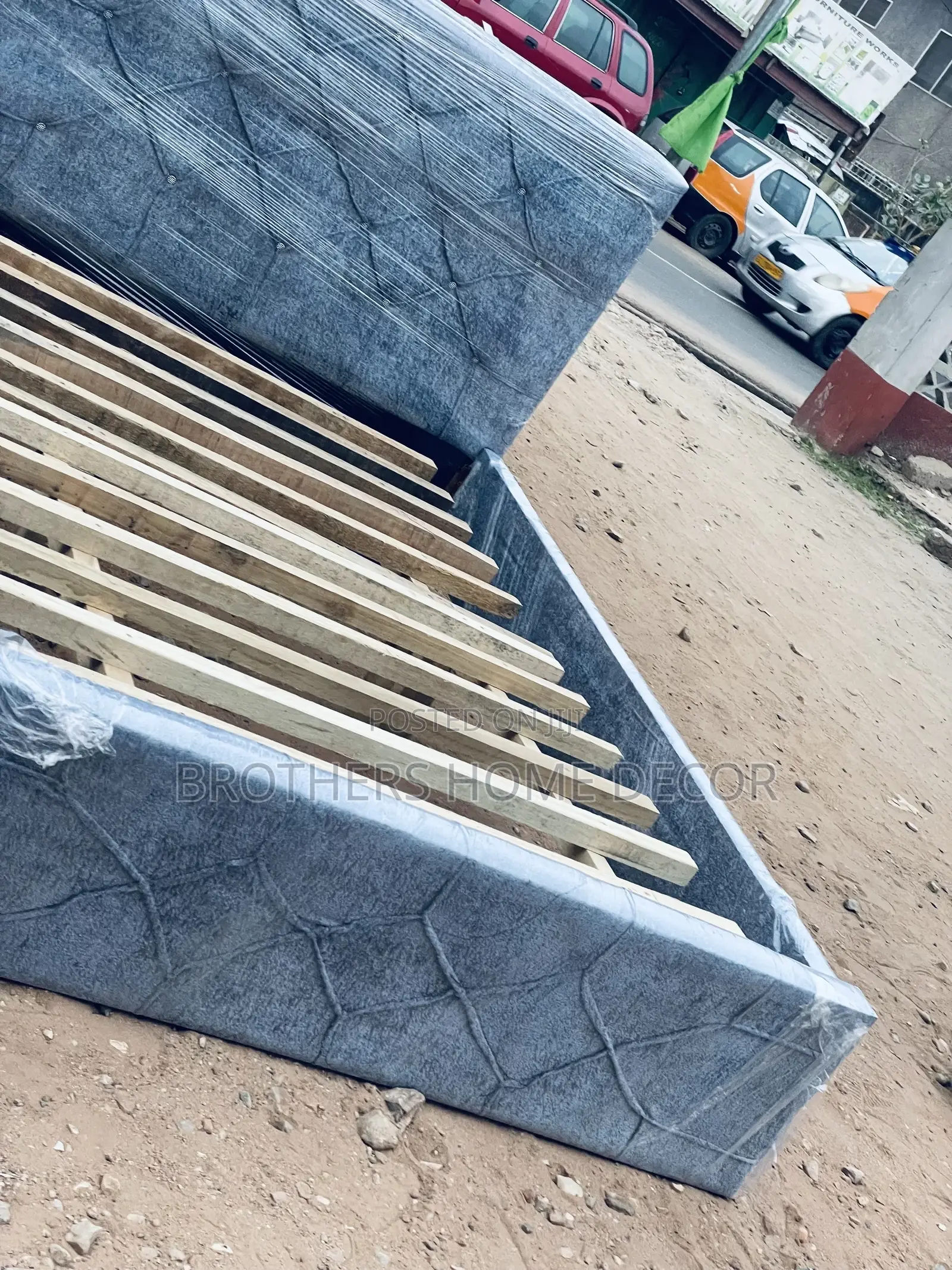 Amazing Double Bedframe 54X75