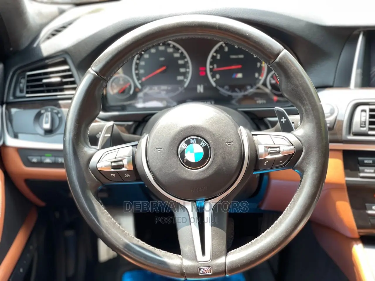 BMW M5 Base RWD 2016 Gray