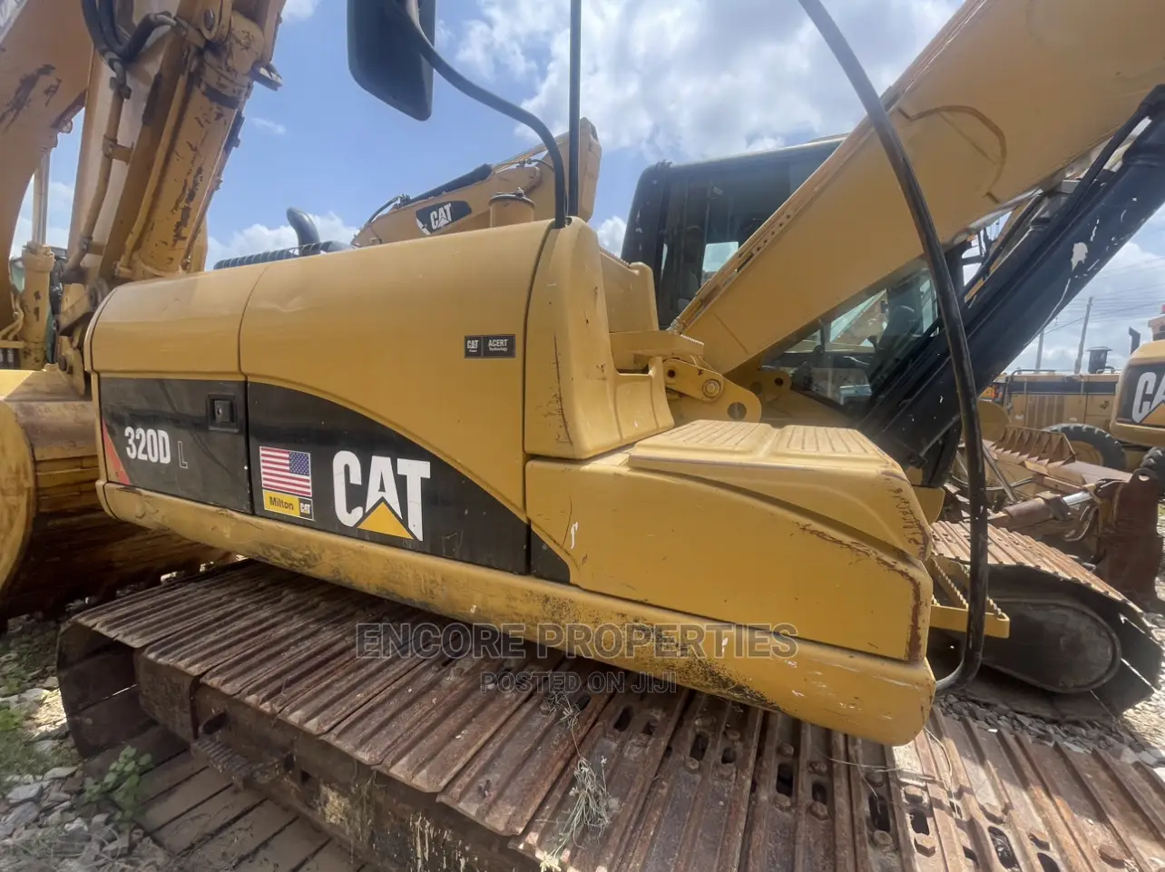 320DL Excavator Now Selling