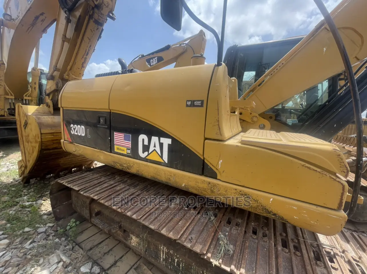 320DL Excavator Now Selling