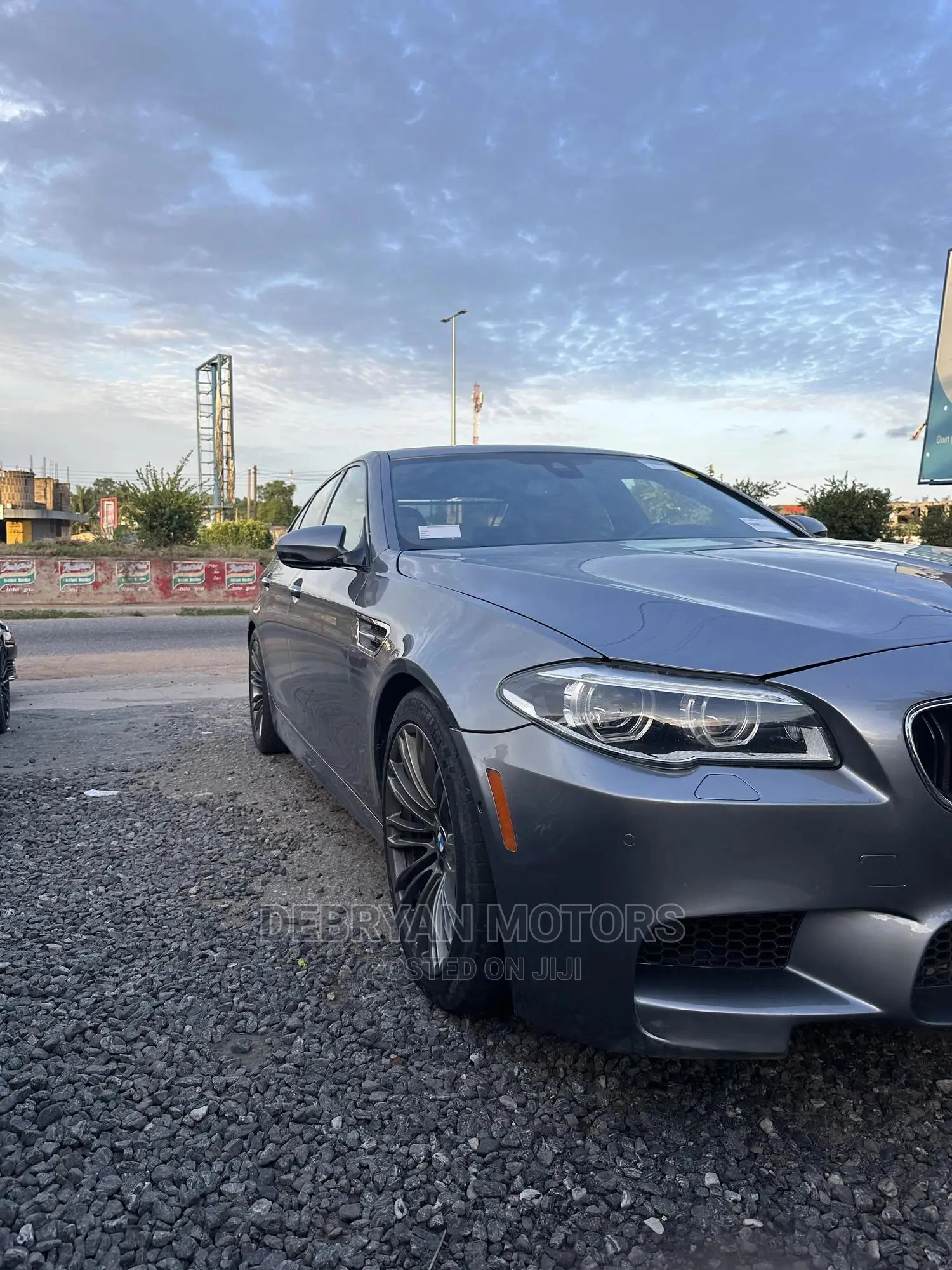 BMW M5 Base RWD 2016 Gray