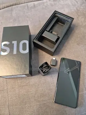 New Samsung Galaxy S10 128 GB Black