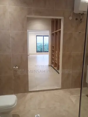 4bdrm House in Ashaley Botwe for sale