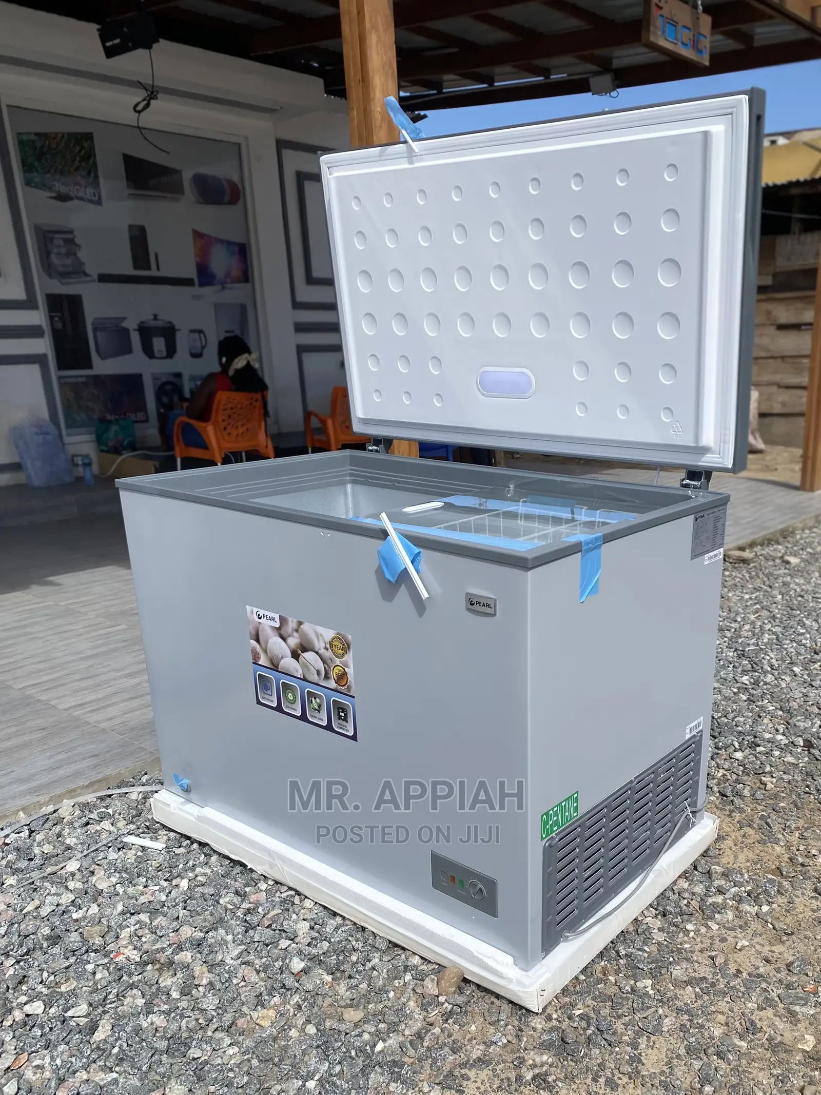 Super Powerful Pearl 290ltrs Chest Freezer on Sale(PCF-370)