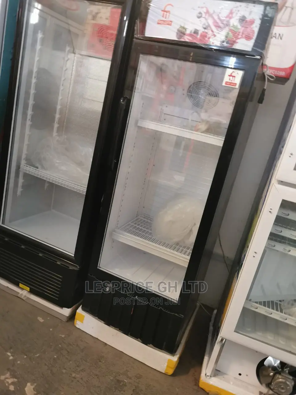 Exclusive Fairmate Display Fridge 190L