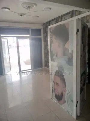 Busy Store/Shop/Office Space/Showroom