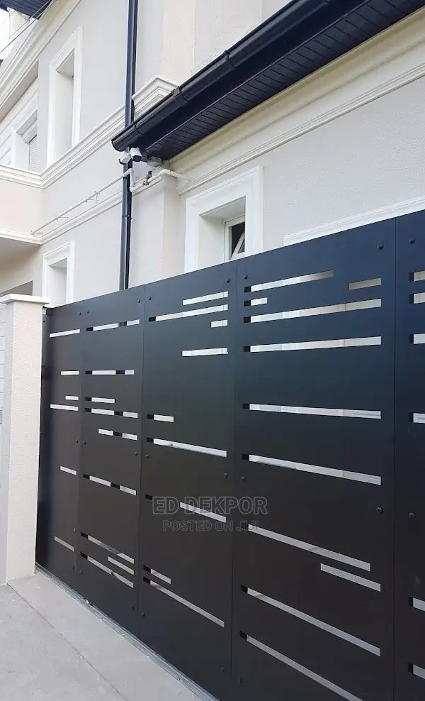 Cn Metal Gate