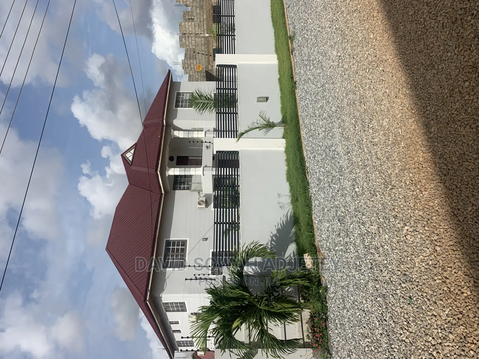 Furnished 3bdrm Apartment in Eats Airport for rent
