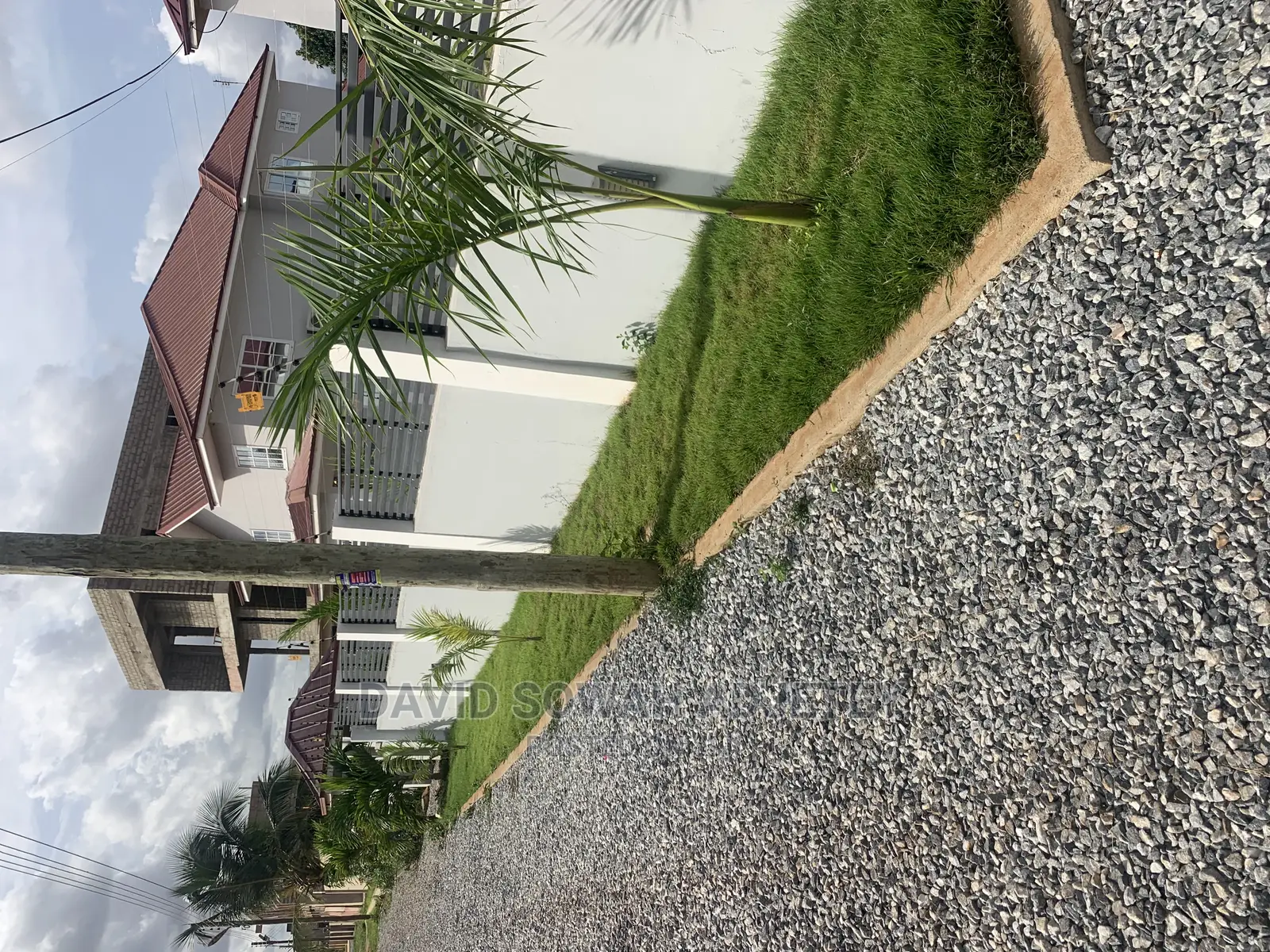 Furnished 3bdrm Apartment in Eats Airport for rent