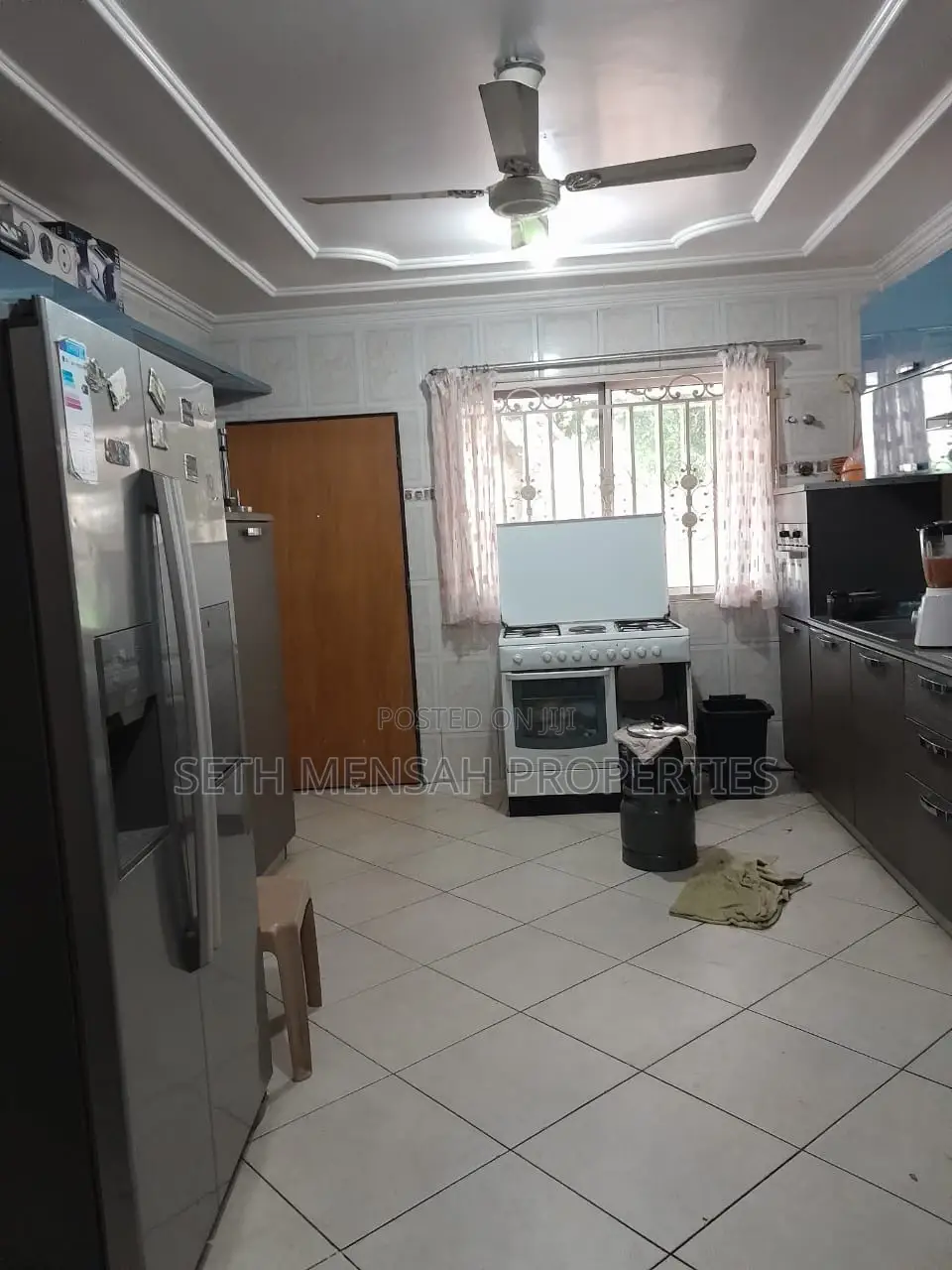Furnished 6bdrm House in Achimota for sale