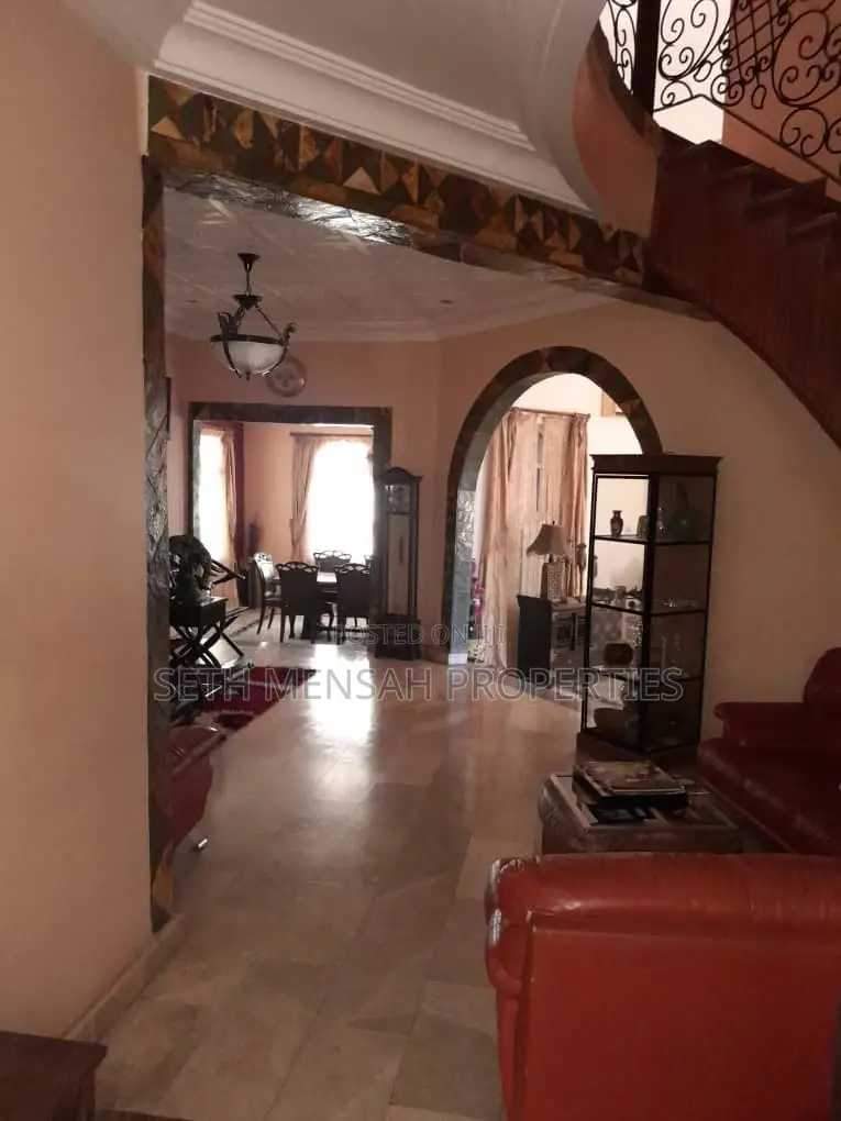 Furnished 6bdrm House in Achimota for sale
