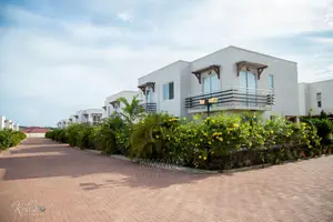 4bdrm Townhouse / Terrace in Pelikan Place, Cantonments for rent